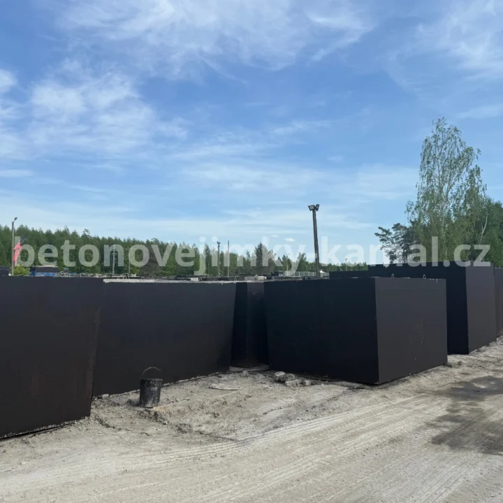 Jednokomorova jímka 7m³ (300x240x137cm) - Obrázek 6