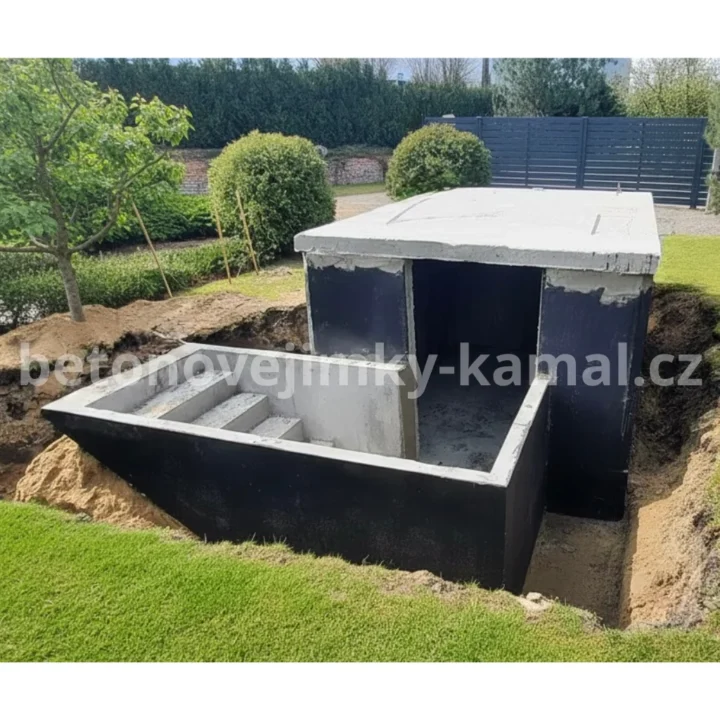 Betonový sklep s plochou střechou a vstupem na delší straně – (300x240x212cm) - Obrázek 4