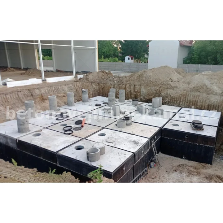 Jednokomorové jimky 28m³ - skládané na sebe 14m³ + 14m³ - Obrázek 5