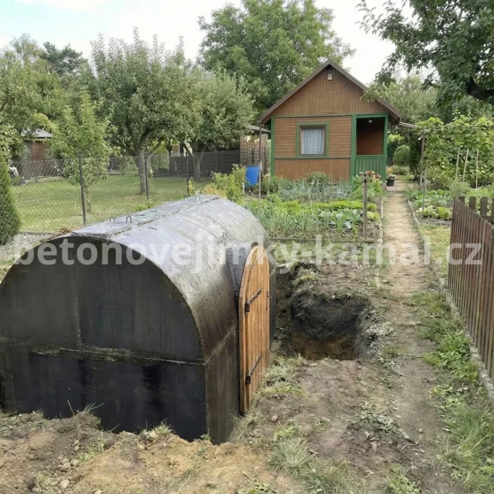 Betonovy sklep s půlkulatou kopulí bez předsíňky se vstupem z boční strany - (390x240x250cm) - Obrázek 3